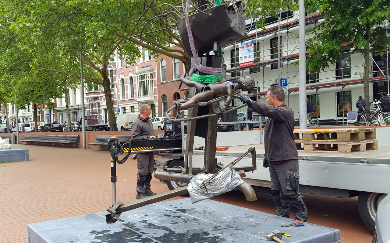 Carel Visser - Moeder en kind - terugplaatsing