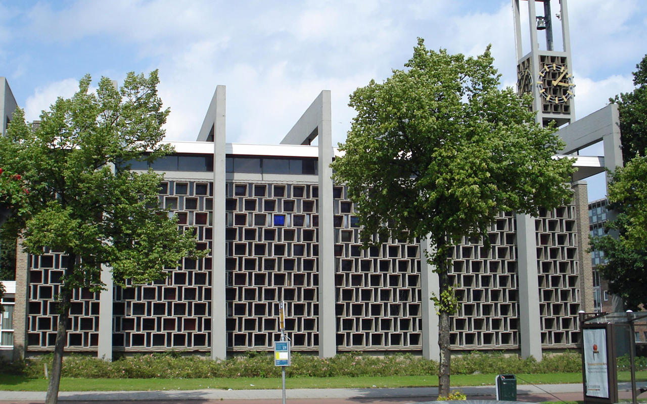 Bob Zijlmans - Glas-in-betonwand - Sint Bavokerk